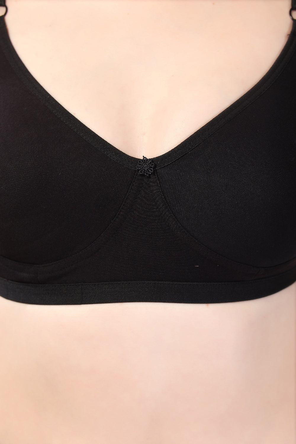 Fabme Women's Black Seamless Non-Padded Non Wired Everyday Bra
